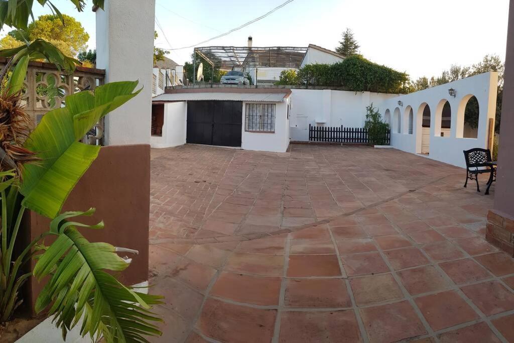 Preciosa Villa Con Gran Piscina Y Fabulosas Vistas Alhaurín de la Torre Exterior photo